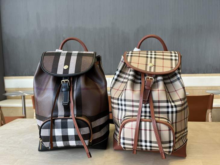 Picture of Burberry Handbags _SKUfw192822402fw